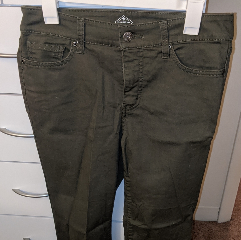 Straight leg army green pants